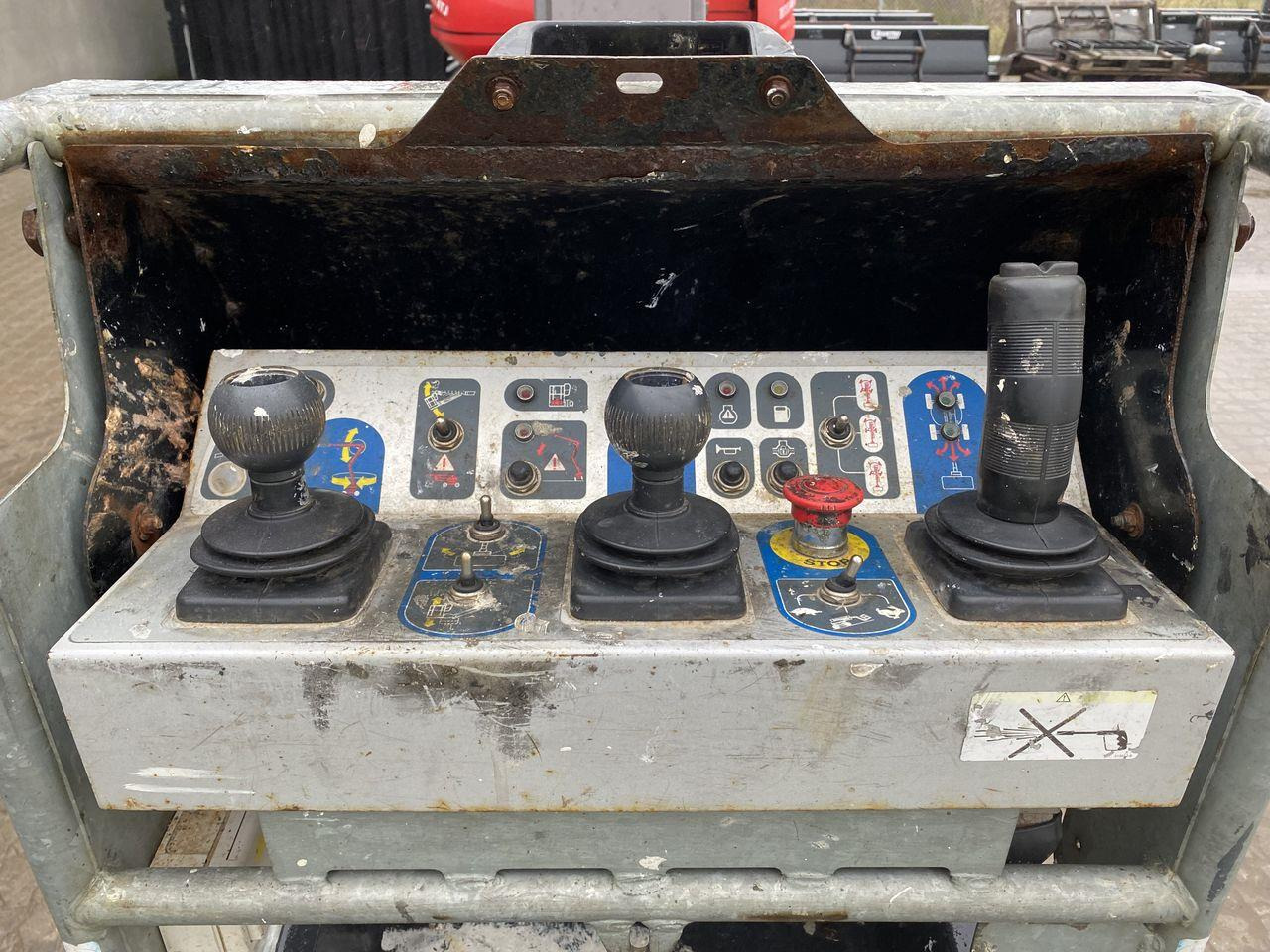 Manitou 200ATJ RC - Артикулираща платформа: снимка 3 Manitou 200ATJ RC - Артикулираща платформа: снимка 3