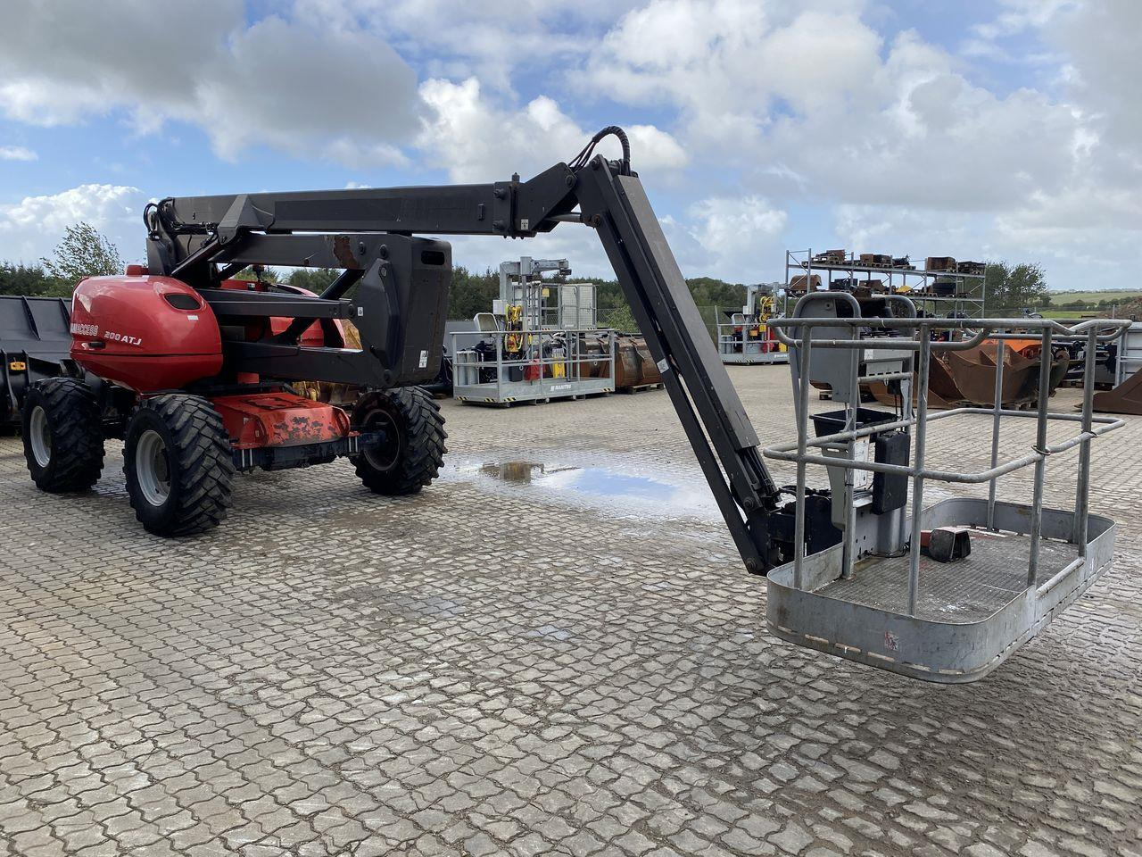 Manitou 200ATJ RC - Артикулираща платформа: снимка 5 Manitou 200ATJ RC - Артикулираща платформа: снимка 5