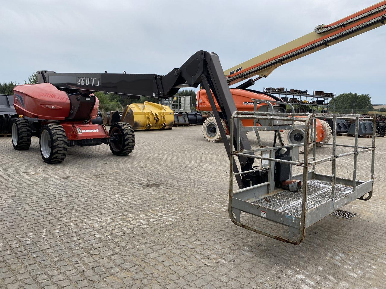 Manitou 260TJ - Телескопична платформа: снимка 5 Manitou 260TJ - Телескопична платформа: снимка 5