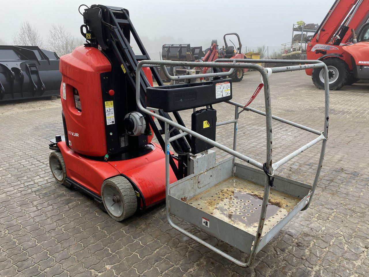 Manitou 80VJR - Вертикална работна платформа: снимка 5 Manitou 80VJR - Вертикална работна платформа: снимка 5