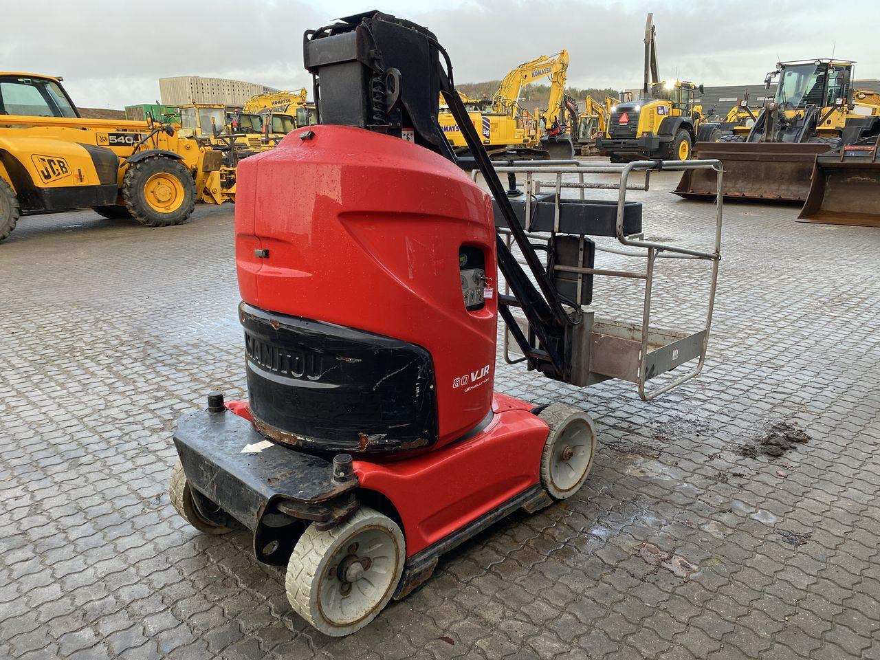 Manitou 80VJR - Вертикална работна платформа: снимка 4 Manitou 80VJR - Вертикална работна платформа: снимка 4