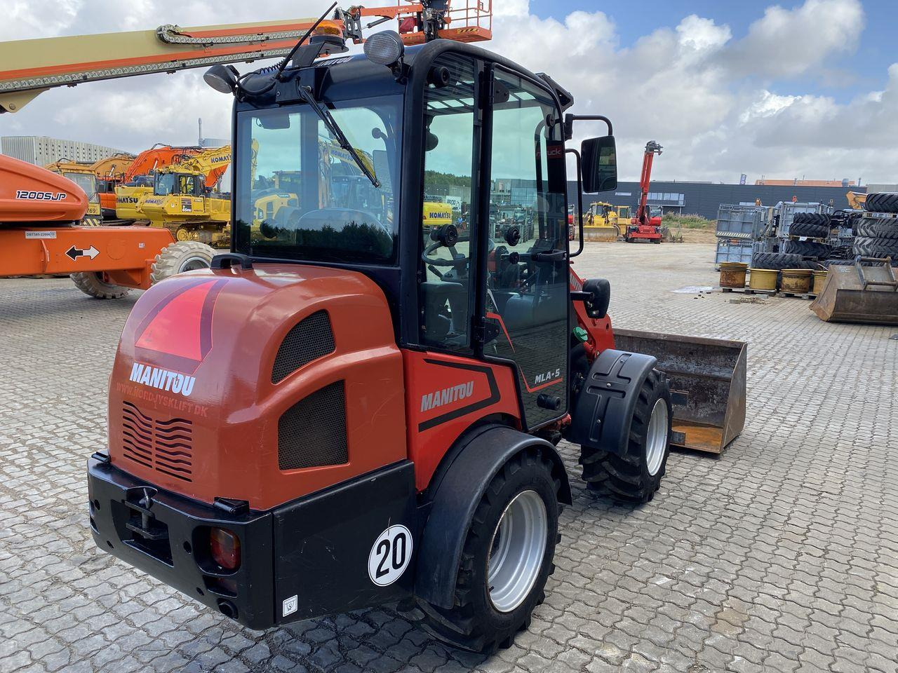 Manitou MLA 5-50H-Z CAB - Компактен товарач: снимка 4 Manitou MLA 5-50H-Z CAB - Компактен товарач: снимка 4