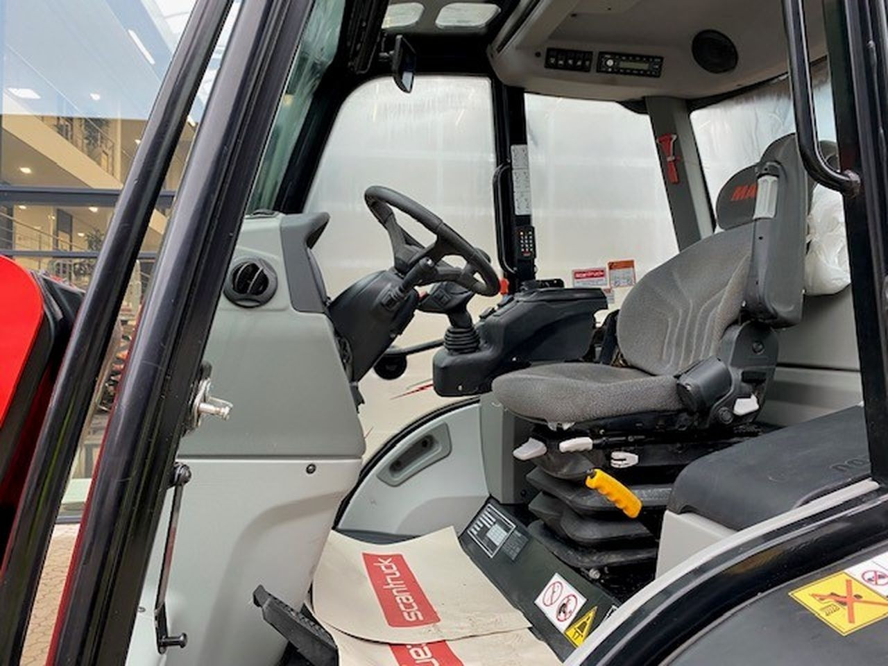 Телескопичен товарач Manitou MLA-T533 145V+Elite ST5: снимка 6 Телескопичен товарач Manitou MLA-T533 145V+Elite ST5: снимка 6