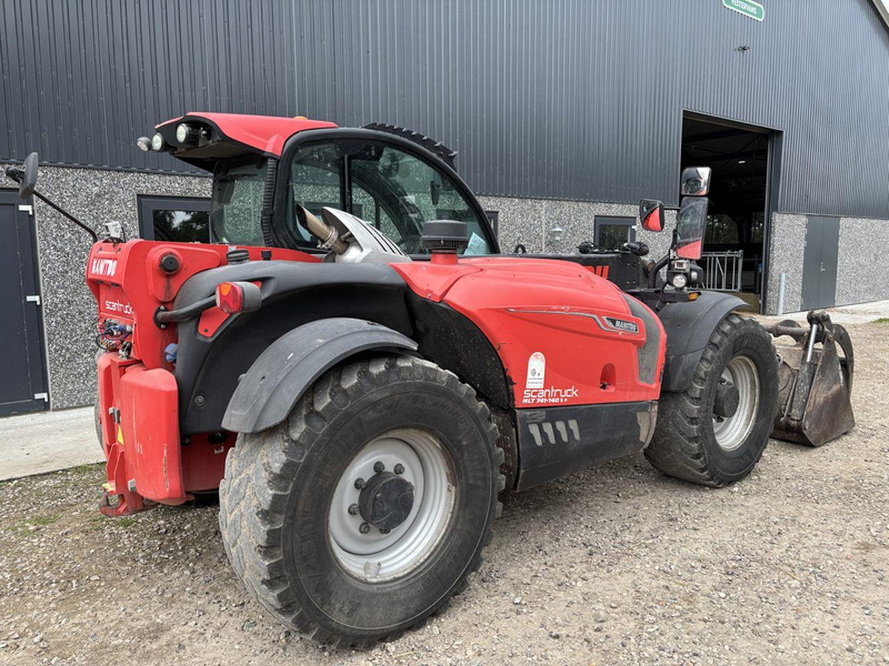 Manitou MLT741-140V+ ELITE - Телескопичен товарач: снимка 4 Manitou MLT741-140V+ ELITE - Телескопичен товарач: снимка 4