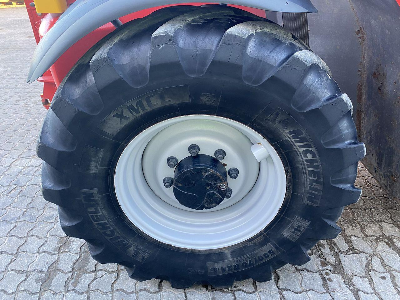 Телескопичен товарач Manitou MLT840-137PS ELITE: снимка 7