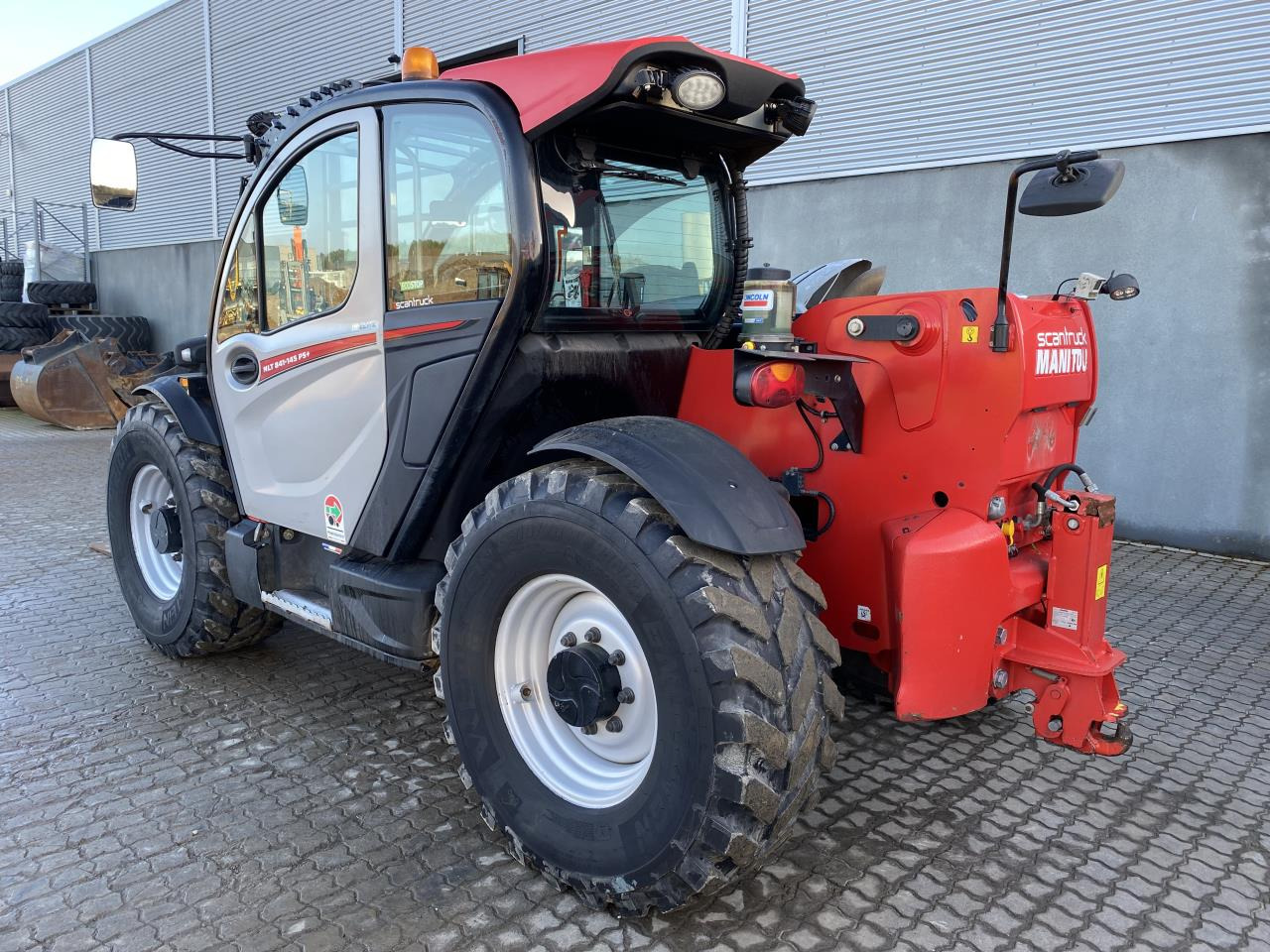 Manitou MLT841-145PS+ ELITE ST5 - Телескопичен товарач: снимка 2 Manitou MLT841-145PS+ ELITE ST5 - Телескопичен товарач: снимка 2