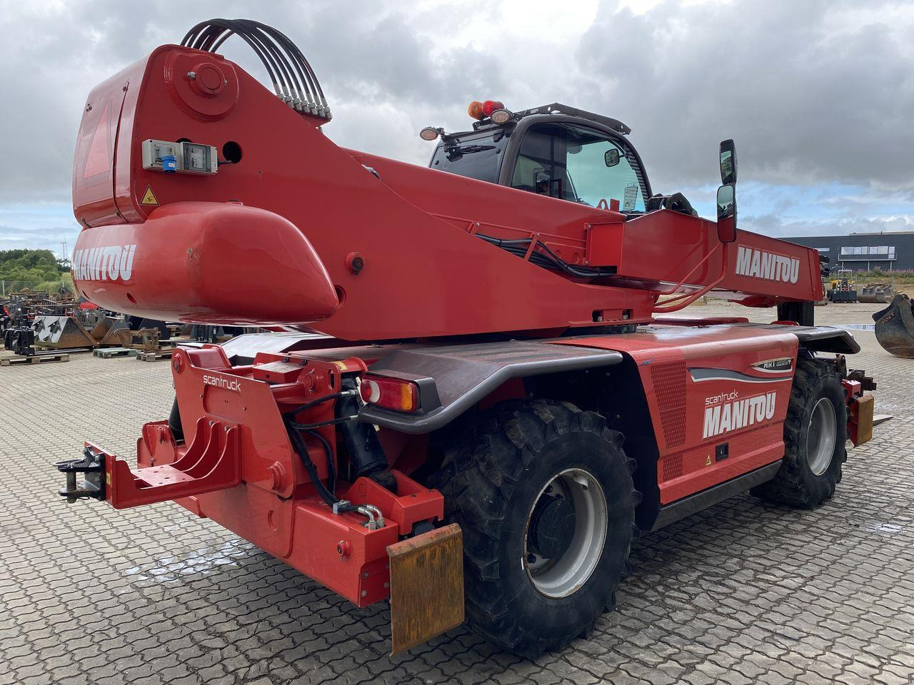 Manitou MRT2550P+ ST4 - Телескопичен товарач: снимка 4 Manitou MRT2550P+ ST4 - Телескопичен товарач: снимка 4