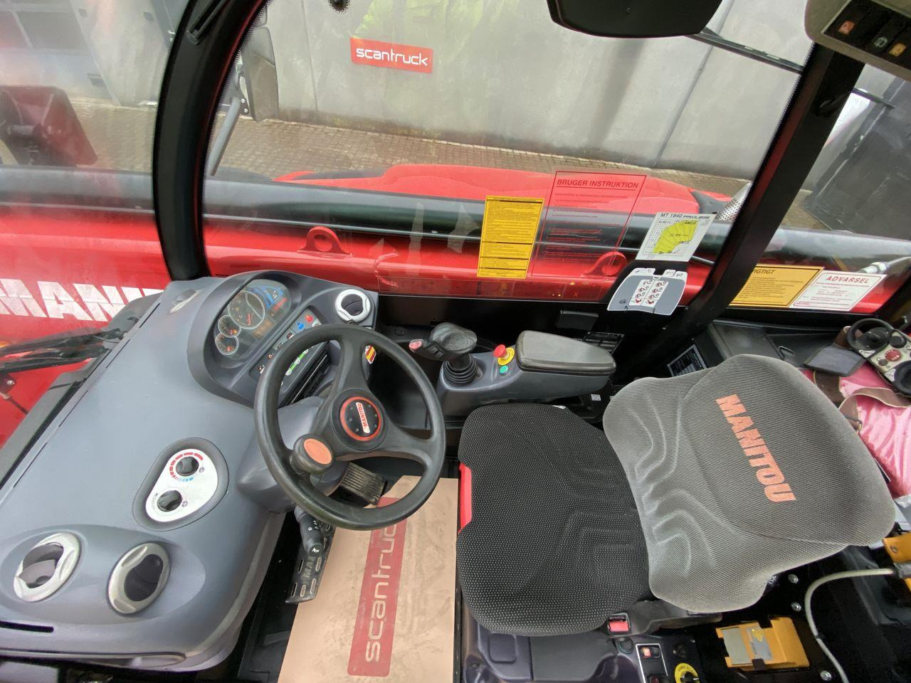 Manitou MT1440A - Телескопичен товарач: снимка 3 Manitou MT1440A - Телескопичен товарач: снимка 3