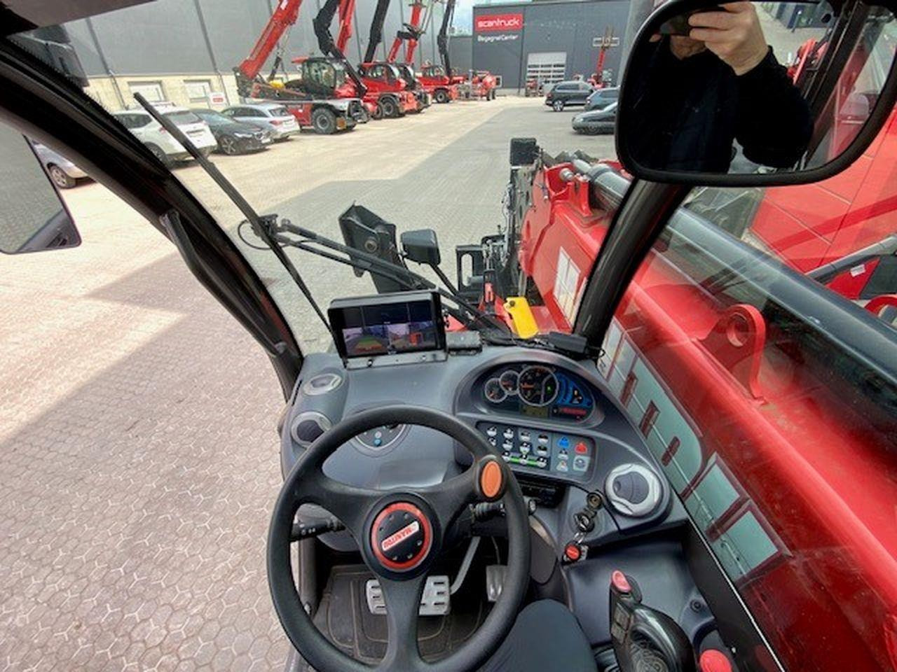 Телескопичен товарач Manitou MT1840 COMFORT ST4: снимка 6 Телескопичен товарач Manitou MT1840 COMFORT ST4: снимка 6