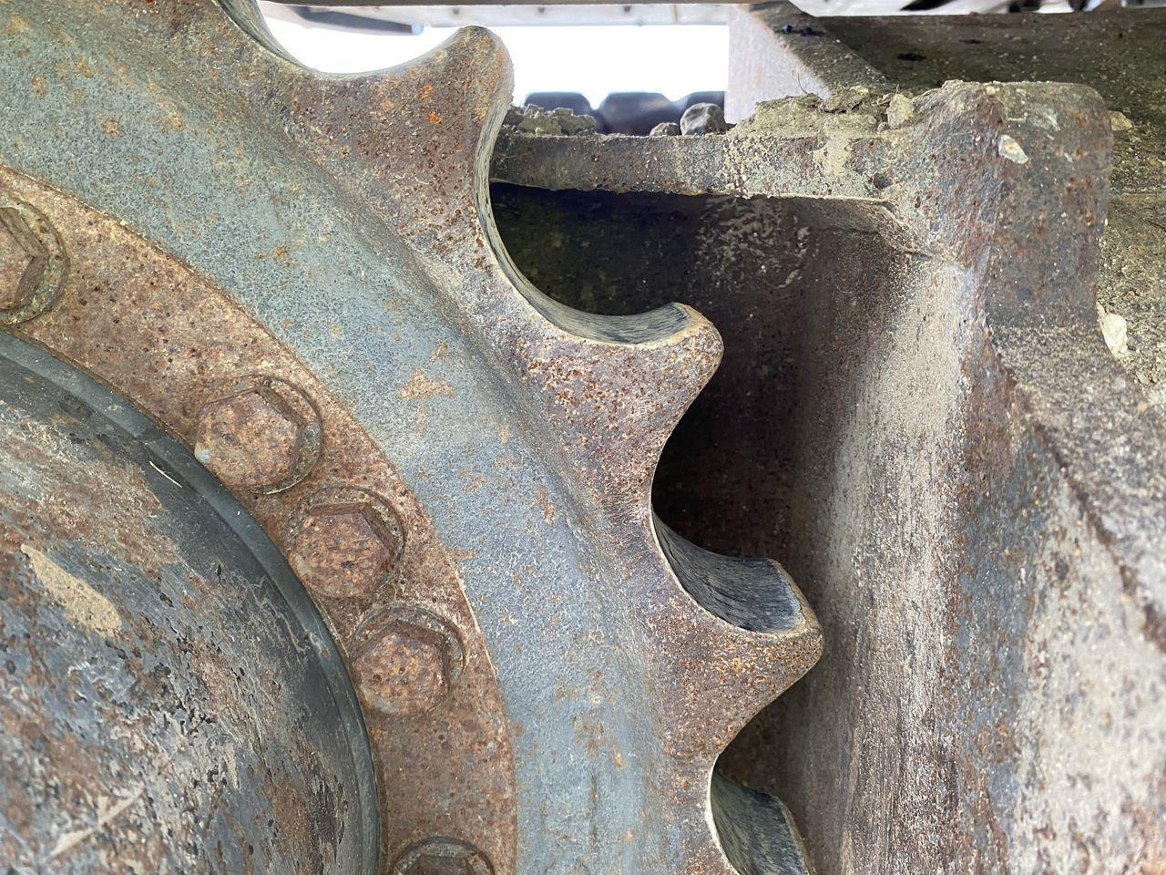 Верижен багер Volvo EC140: снимка 6