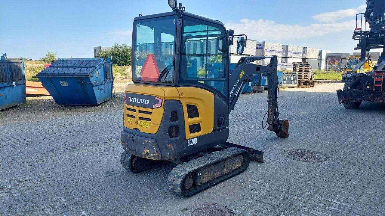 Volvo EC20D - Мини багер: снимка 4 Volvo EC20D - Мини багер: снимка 4