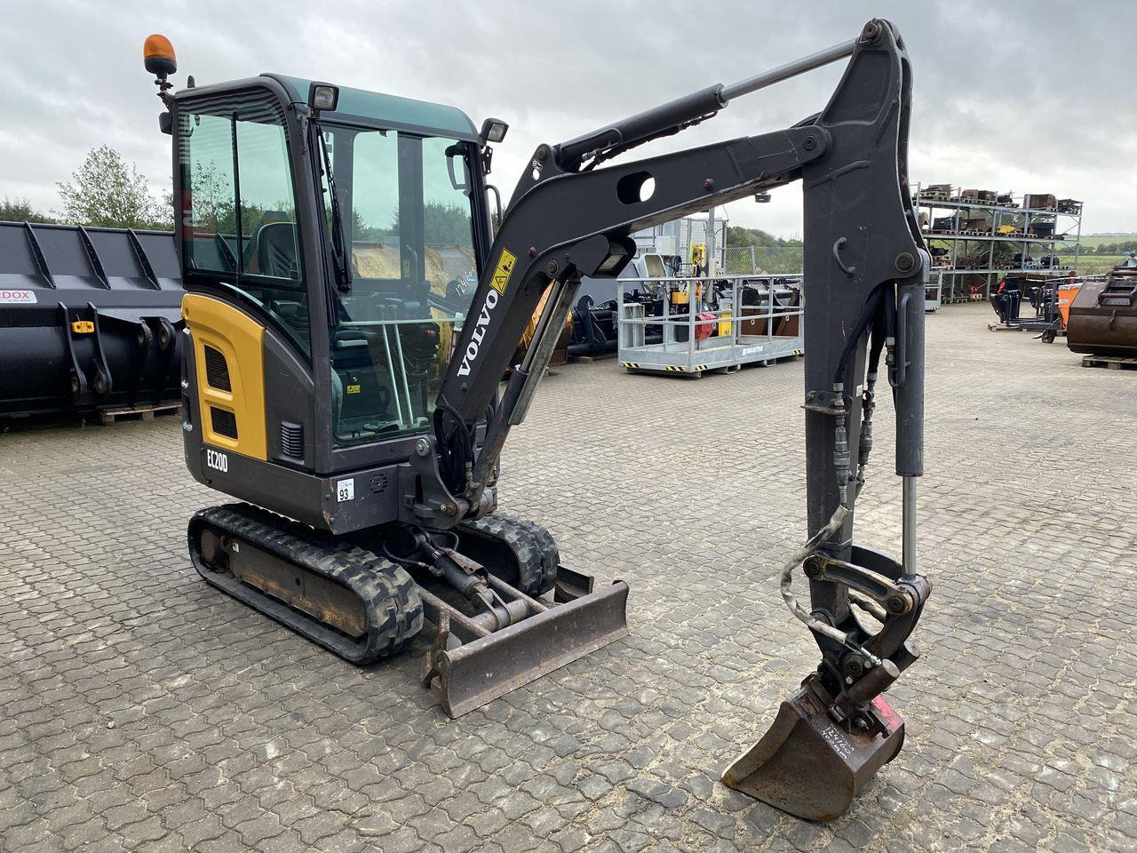 Volvo EC20D - Мини багер: снимка 5 Volvo EC20D - Мини багер: снимка 5