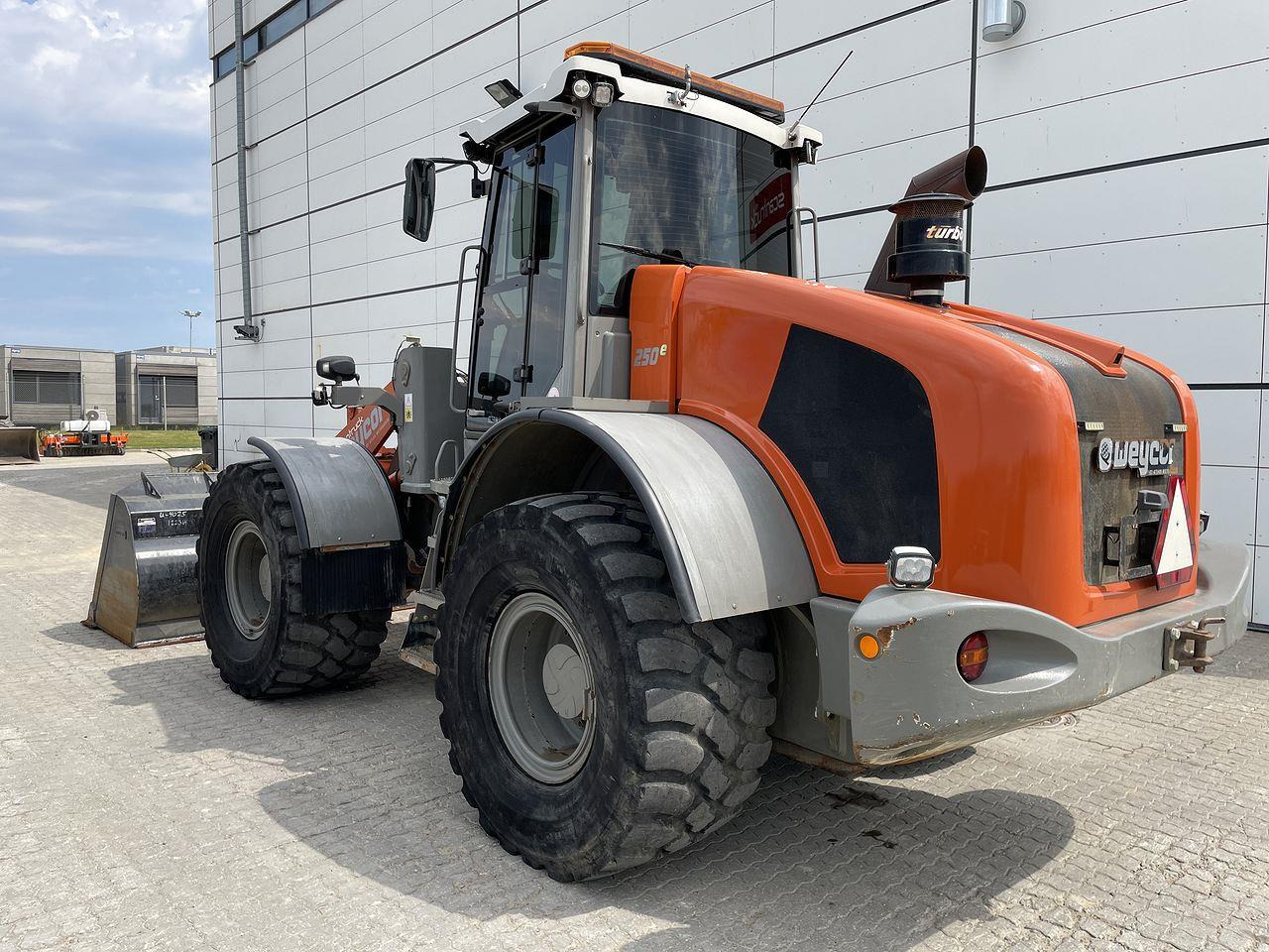 Weycor AR250E - Колесен товарач: снимка 2 Weycor AR250E - Колесен товарач: снимка 2