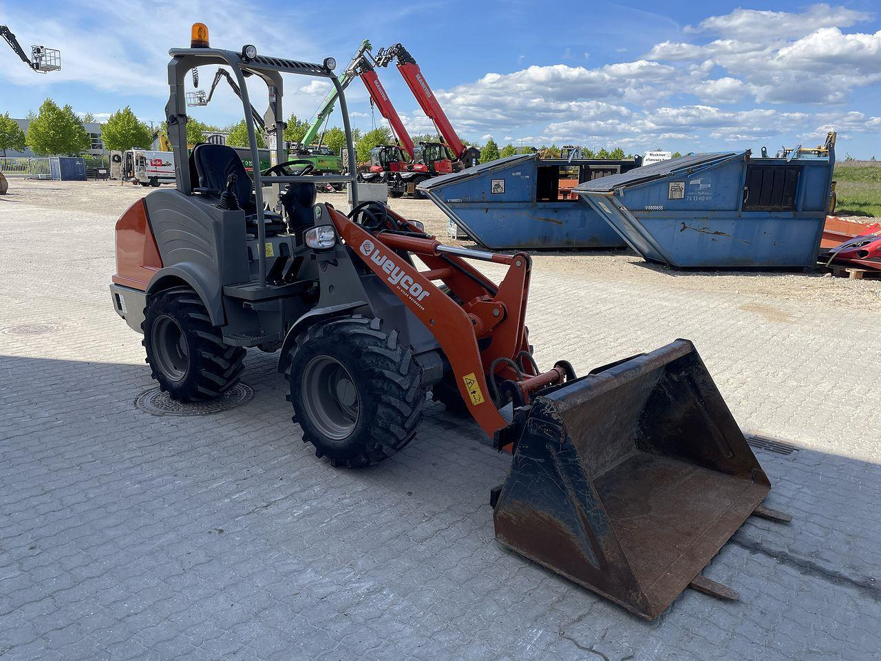 Weycor AR380 Agrar - Компактен товарач: снимка 5 Weycor AR380 Agrar - Компактен товарач: снимка 5