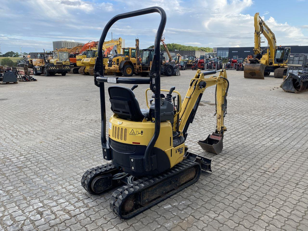 Yanmar VIO12 - Мини багер: снимка 4 Yanmar VIO12 - Мини багер: снимка 4