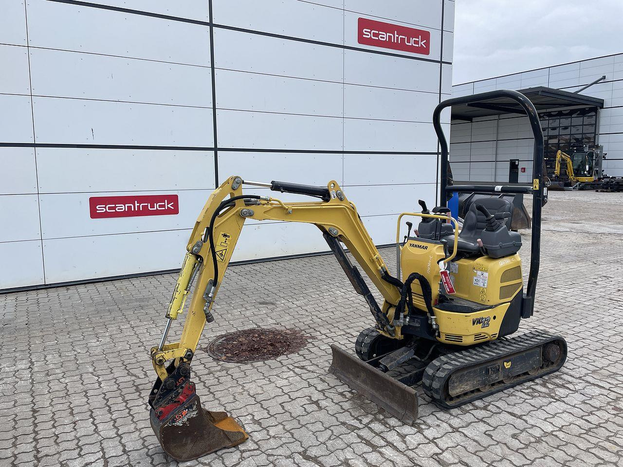 Yanmar VIO12 - Мини багер: снимка 1 Yanmar VIO12 - Мини багер: снимка 1