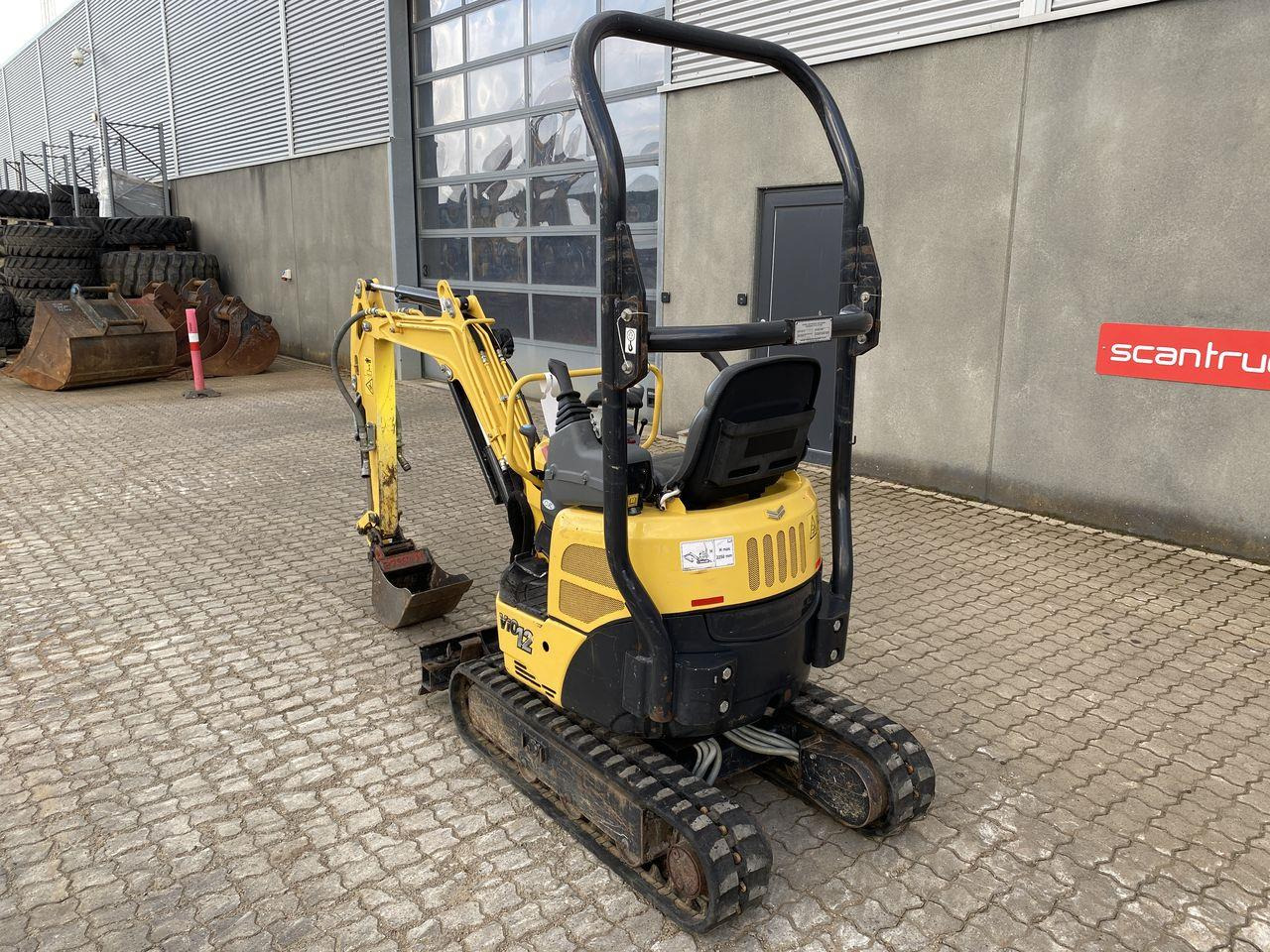 Yanmar VIO12 - Мини багер: снимка 2 Yanmar VIO12 - Мини багер: снимка 2