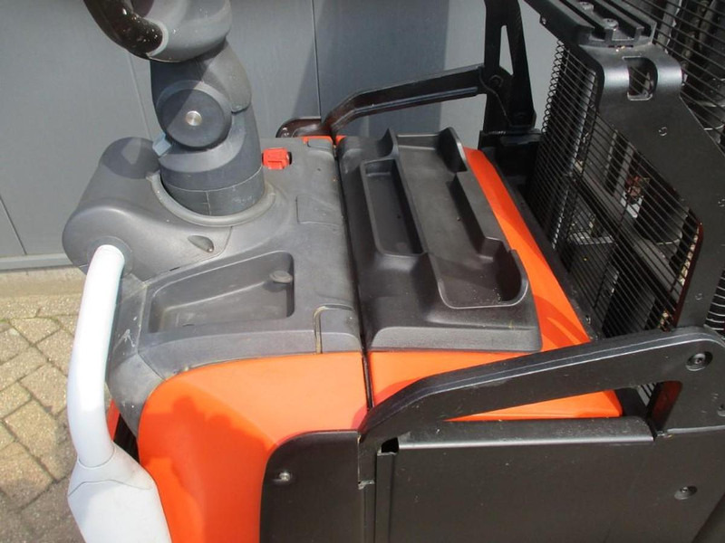 BT SPE 200L - Палетна количка: снимка 5 BT SPE 200L - Палетна количка: снимка 5