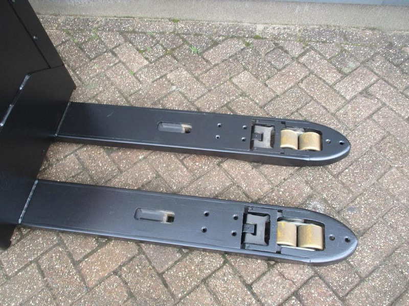 Toyota LPE 200 - Палетна количка: снимка 4 Toyota LPE 200 - Палетна количка: снимка 4