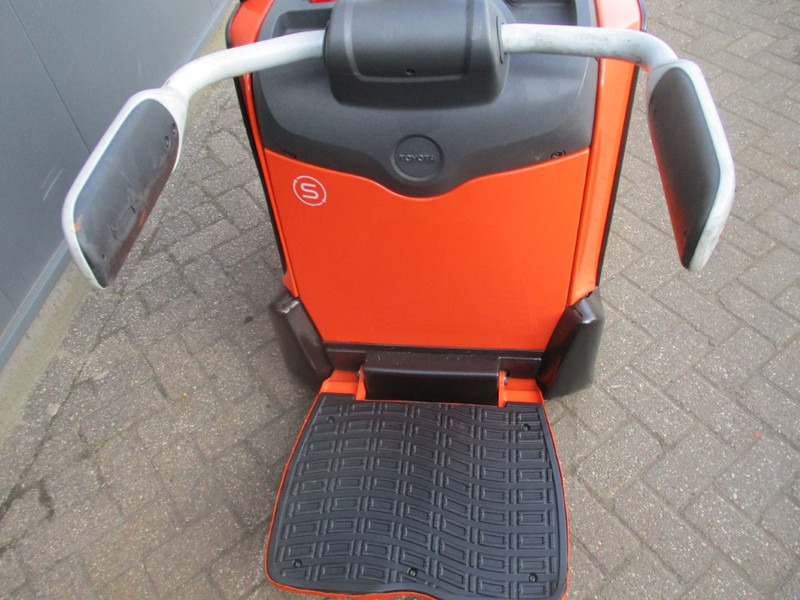 Toyota LPE 250 - Палетна количка: снимка 5 Toyota LPE 250 - Палетна количка: снимка 5