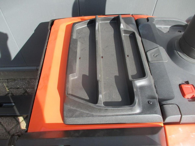 Toyota LPE200 - Палетна количка: снимка 5 Toyota LPE200 - Палетна количка: снимка 5