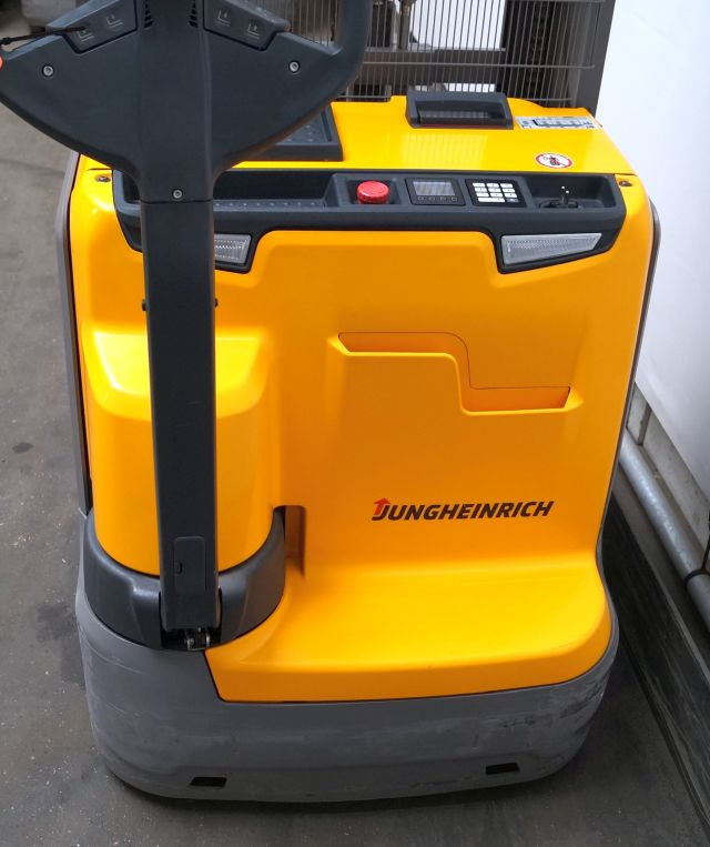 Jungheinrich EJC212 - Стакер: снимка 3 Jungheinrich EJC212 - Стакер: снимка 3