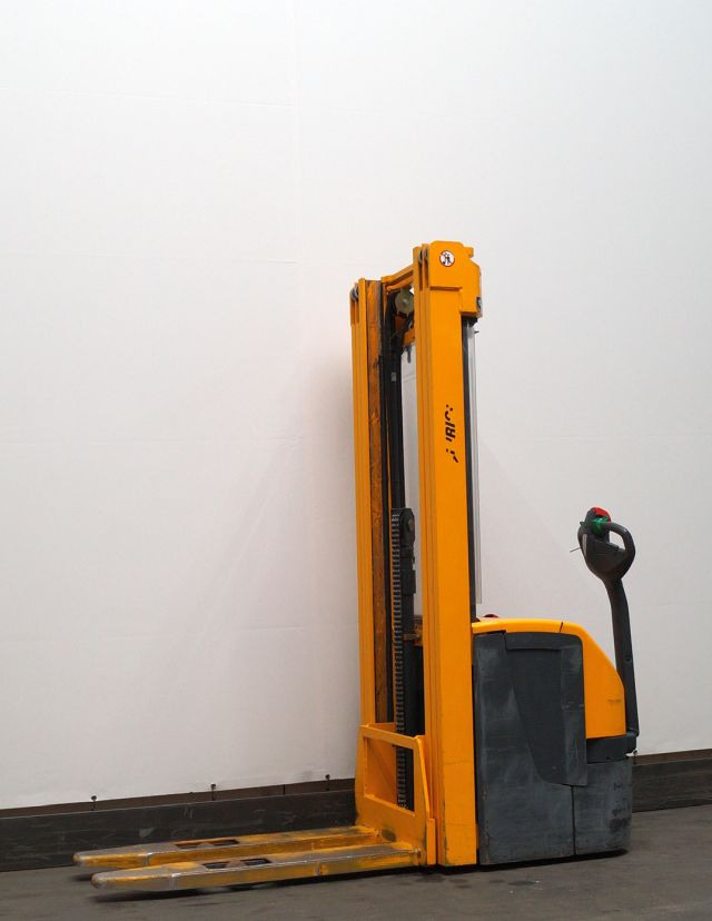 Jungheinrich EJC214 - Стакер: снимка 1 Jungheinrich EJC214 - Стакер: снимка 1