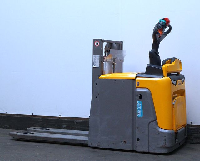 Jungheinrich ERD220 - Стакер: снимка 2 Jungheinrich ERD220 - Стакер: снимка 2