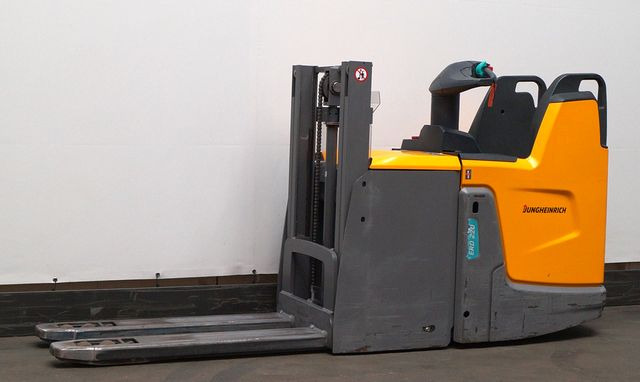 Jungheinrich ERD220 - Стакер: снимка 1 Jungheinrich ERD220 - Стакер: снимка 1