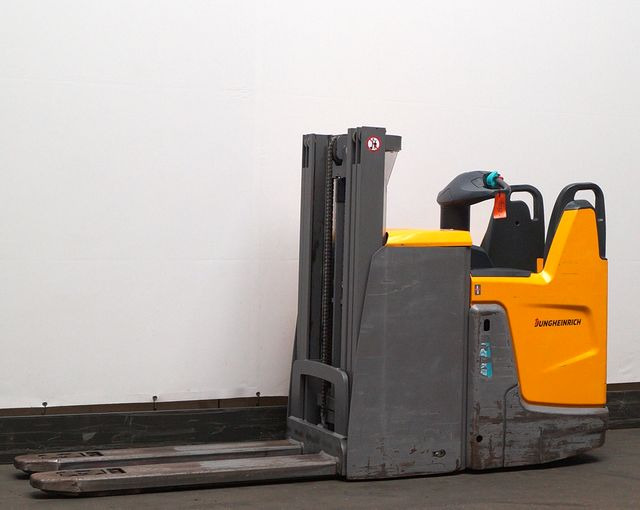 Jungheinrich ERD220 - Стакер: снимка 1 Jungheinrich ERD220 - Стакер: снимка 1