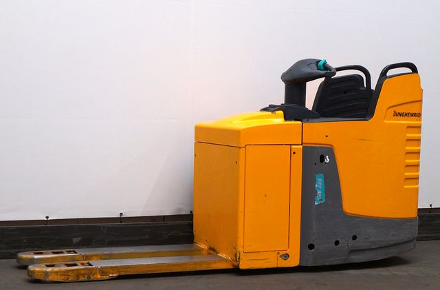 Jungheinrich ERE225 - Палетна количка: снимка 1 Jungheinrich ERE225 - Палетна количка: снимка 1