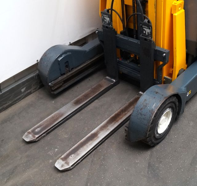 Jungheinrich ETV Cac16 - Ричтрак: снимка 3 Jungheinrich ETV Cac16 - Ричтрак: снимка 3