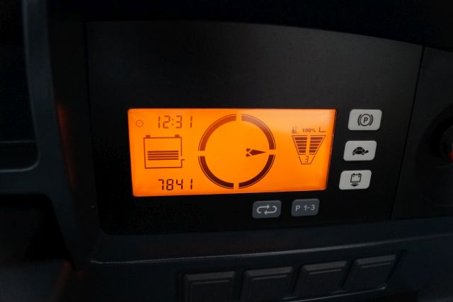 Jungheinrich ETV214 - Ричтрак: снимка 4 Jungheinrich ETV214 - Ричтрак: снимка 4