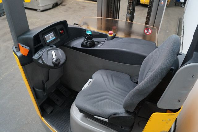 Jungheinrich ETV216 - Ричтрак: снимка 3 Jungheinrich ETV216 - Ричтрак: снимка 3