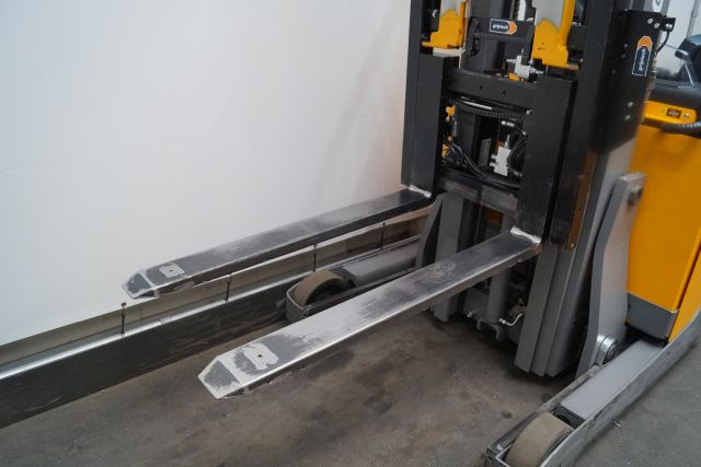 Jungheinrich ETV216 - Ричтрак: снимка 5 Jungheinrich ETV216 - Ричтрак: снимка 5