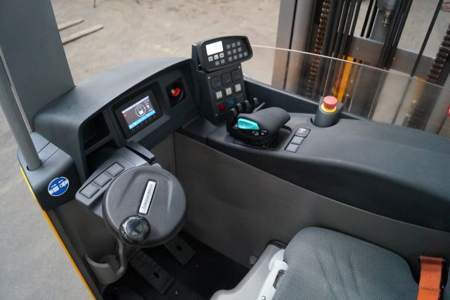 Jungheinrich ETV216 - Ричтрак: снимка 3 Jungheinrich ETV216 - Ричтрак: снимка 3