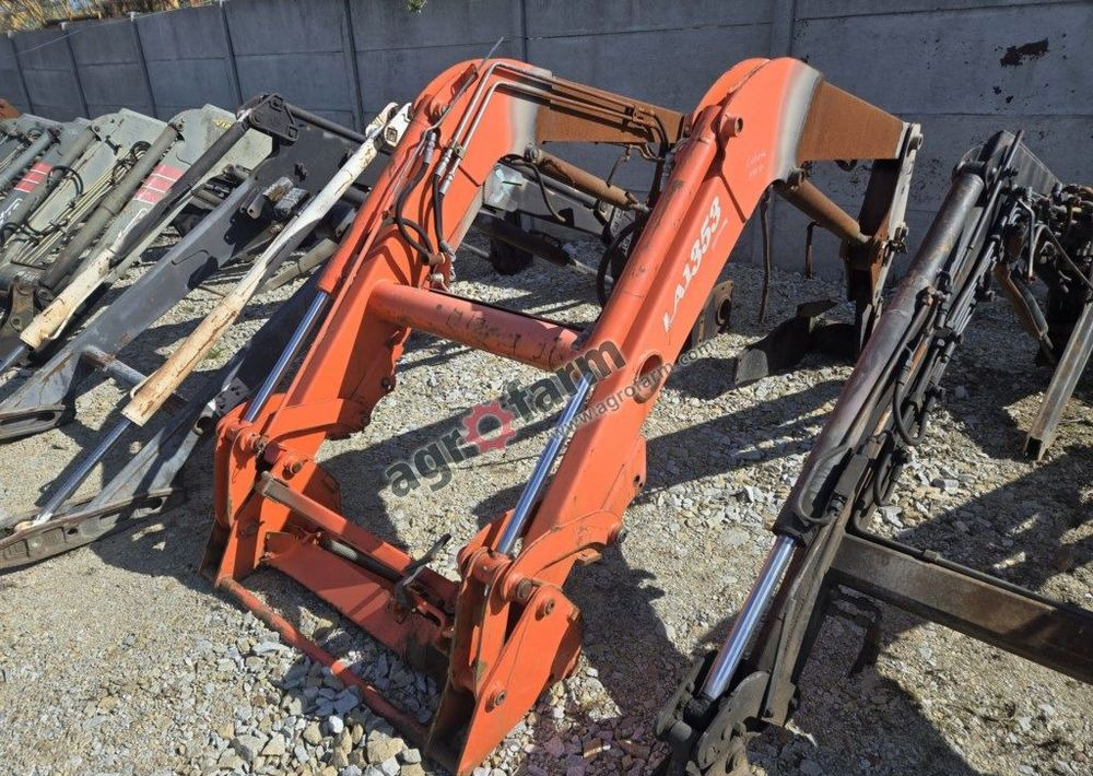 Ładowacz czołowy z adaptacją, Kubota M8540 LA1353 - Челен товарач за трактор: снимка 2 Ładowacz czołowy z adaptacją, Kubota M8540 LA1353 - Челен товарач за трактор: снимка 2