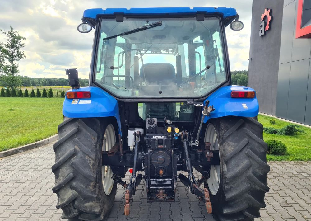 New Holland T5040 - Трактор: снимка 5 New Holland T5040 - Трактор: снимка 5