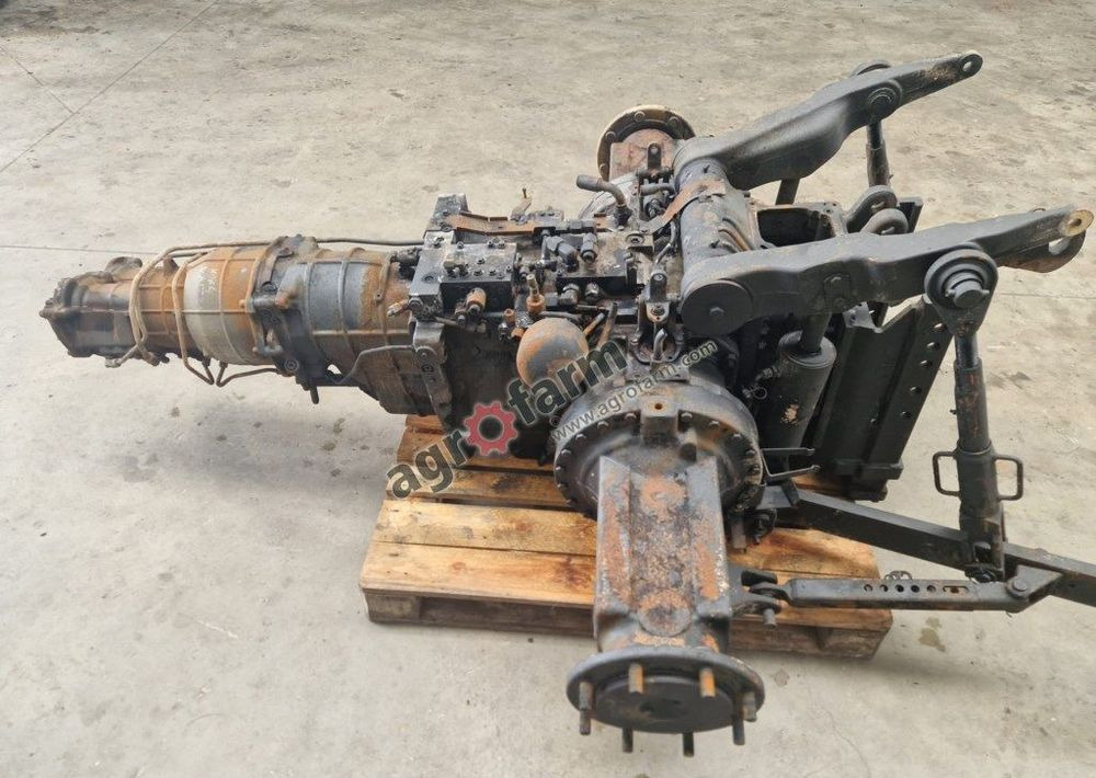 Skrzynia biegów, most tylny Valtra N174 H - Скоростна кутия: снимка 2 Skrzynia biegów, most tylny Valtra N174 H - Скоростна кутия: снимка 2