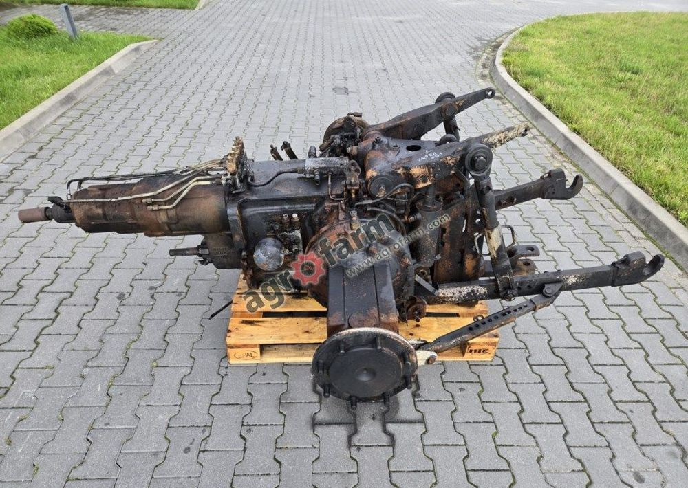 Skrzynia biegów, most tylny Valtra N91 TB07881 - Скоростна кутия: снимка 2 Skrzynia biegów, most tylny Valtra N91 TB07881 - Скоростна кутия: снимка 2