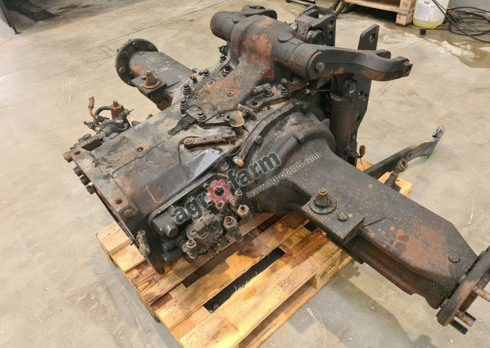Tylny most Massey Ferguson 5435 851B9 - Скоростна кутия: снимка 2 Tylny most Massey Ferguson 5435 851B9 - Скоростна кутия: снимка 2