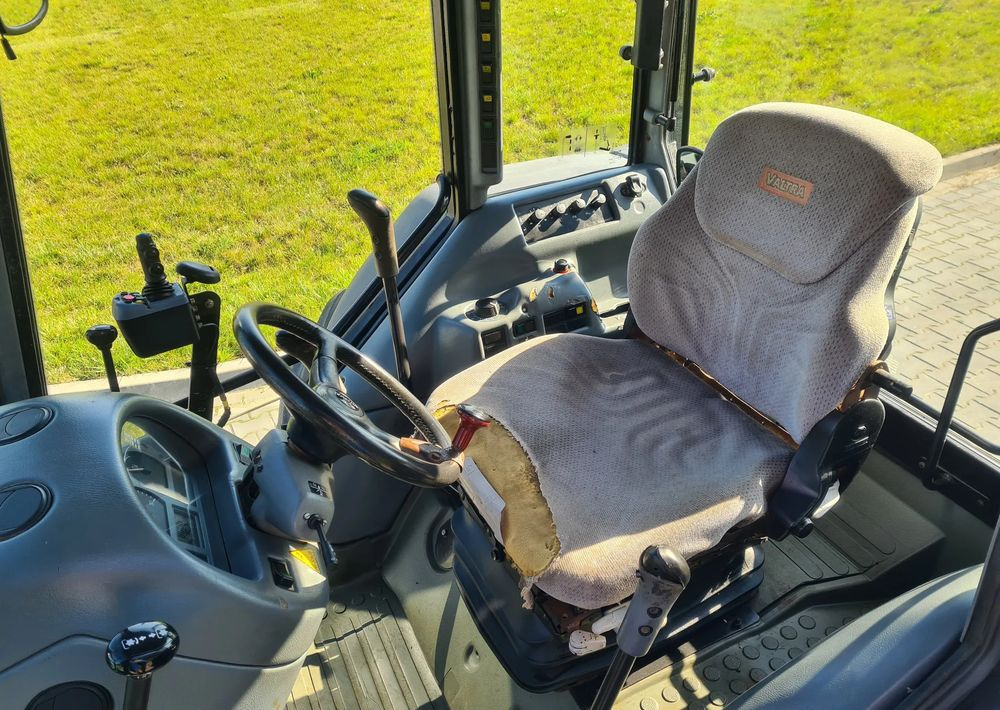 Valtra A95 - Трактор: снимка 5 Valtra A95 - Трактор: снимка 5