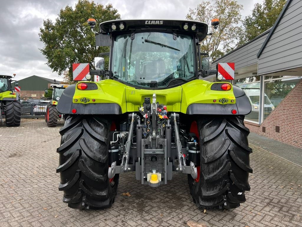 Claas Arion 530 CIS+ - Трактор: снимка 4 Claas Arion 530 CIS+ - Трактор: снимка 4