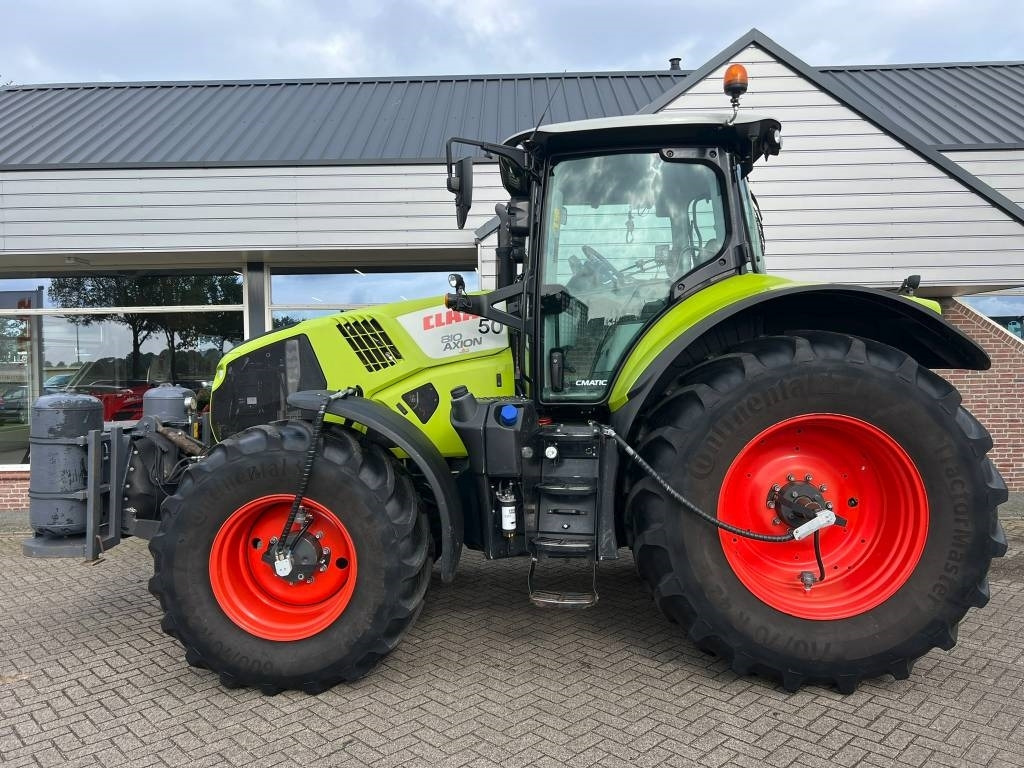Claas Axion 810 Cmatic - Трактор: снимка 2 Claas Axion 810 Cmatic - Трактор: снимка 2