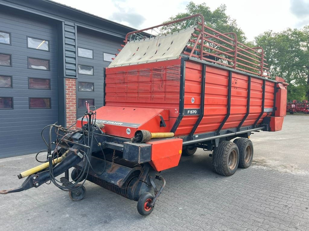Deutz-fahr F 570 - Саморазтоварващо се ремарке: снимка 1 Deutz-fahr F 570 - Саморазтоварващо се ремарке: снимка 1