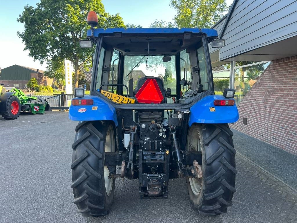 New Holland TL 90 - Трактор: снимка 4 New Holland TL 90 - Трактор: снимка 4