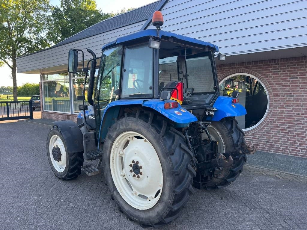 New Holland TL 90 - Трактор: снимка 3 New Holland TL 90 - Трактор: снимка 3