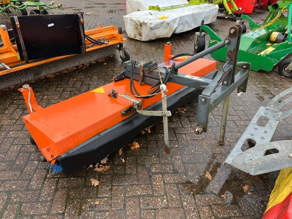Tuchel EKM 230 HD veegmachine - Четка: снимка 4 Tuchel EKM 230 HD veegmachine - Четка: снимка 4