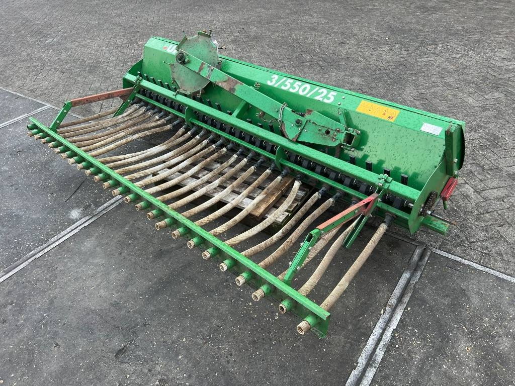 Unia 3/550/25 zaaimachine - Сеялка: снимка 1 Unia 3/550/25 zaaimachine - Сеялка: снимка 1