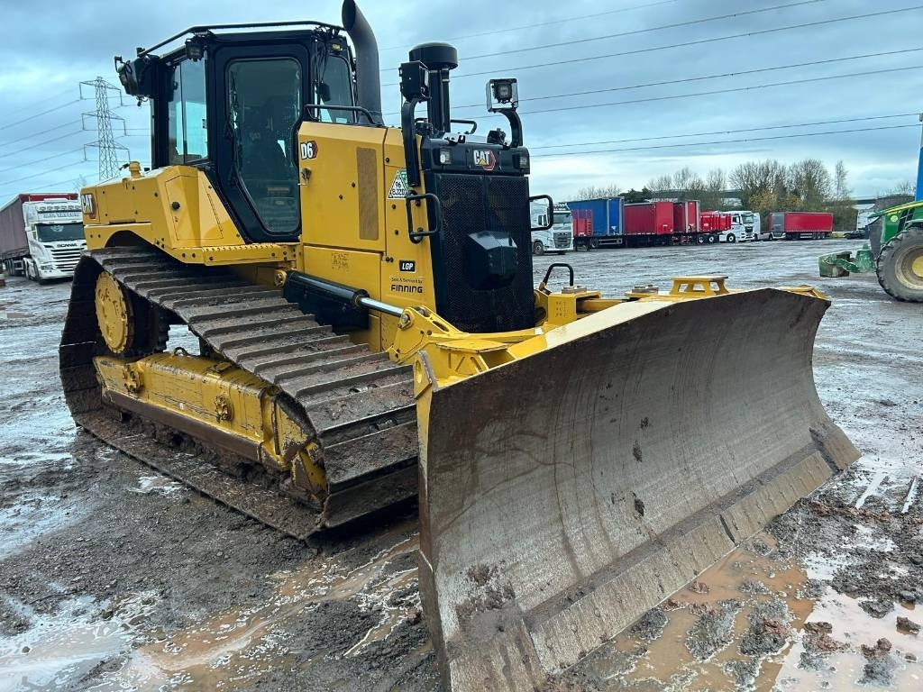 CAT D 6 LGP - Булдозер: снимка 1 CAT D 6 LGP - Булдозер: снимка 1